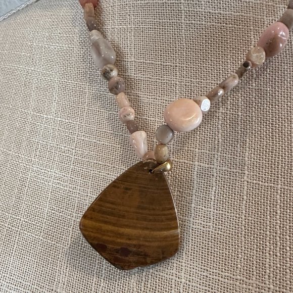 Vintage One-of-a-Kind Stone Necklace - Picture 6 of 9